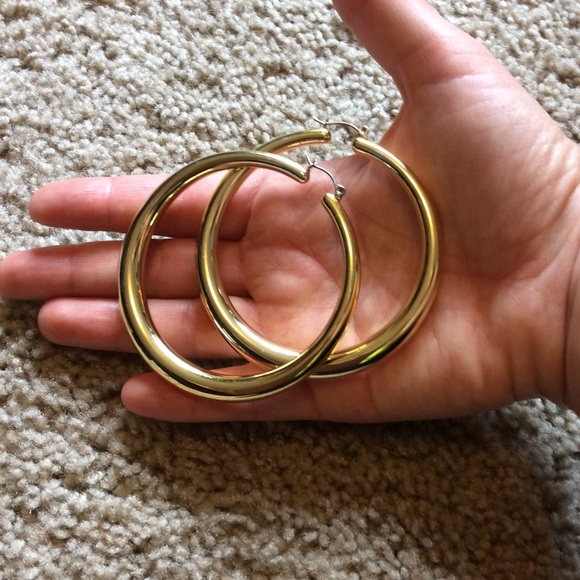 Gold-tone earrings - Picture 2 of 3